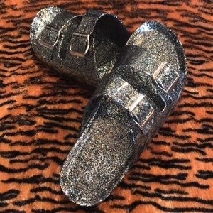 Qupid 💕 glitter ✨ jelly sandals